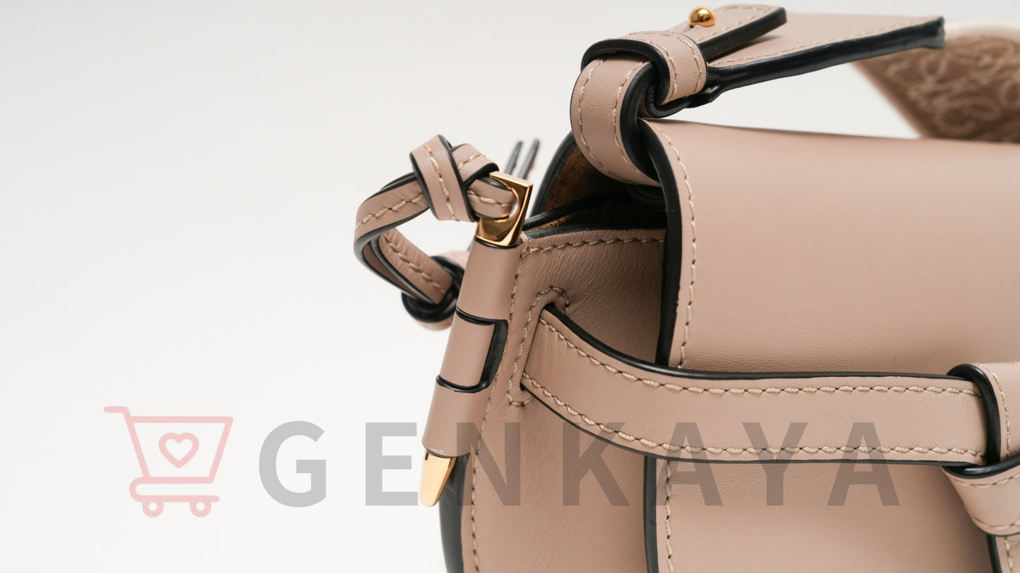 LOEWE ゲート デュアル ミニ レザー ショルダーバッグ ベージュ