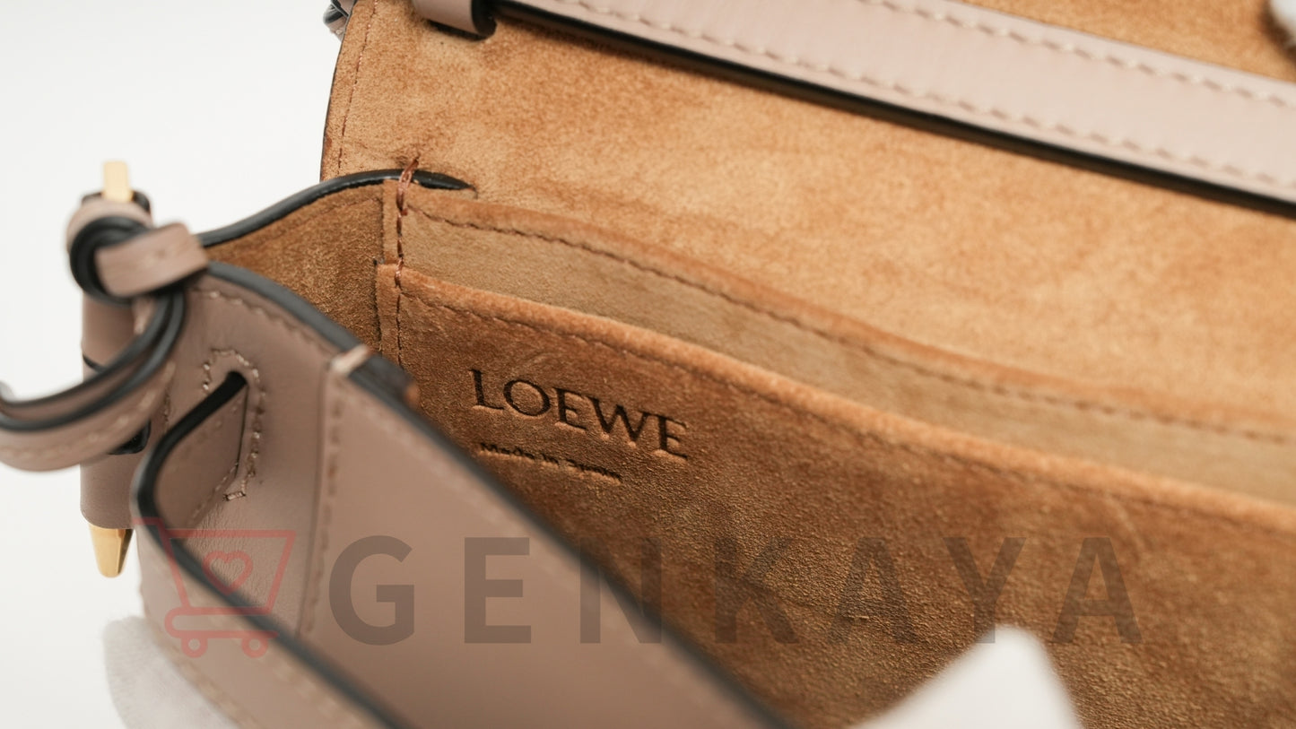 LOEWE ゲート デュアル ミニ レザー ショルダーバッグ ベージュ