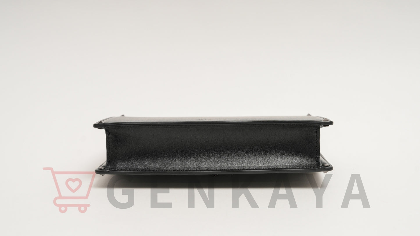 VALENTINO ロックスタッズ レザー チェーン ショルダーバッグ ブラック