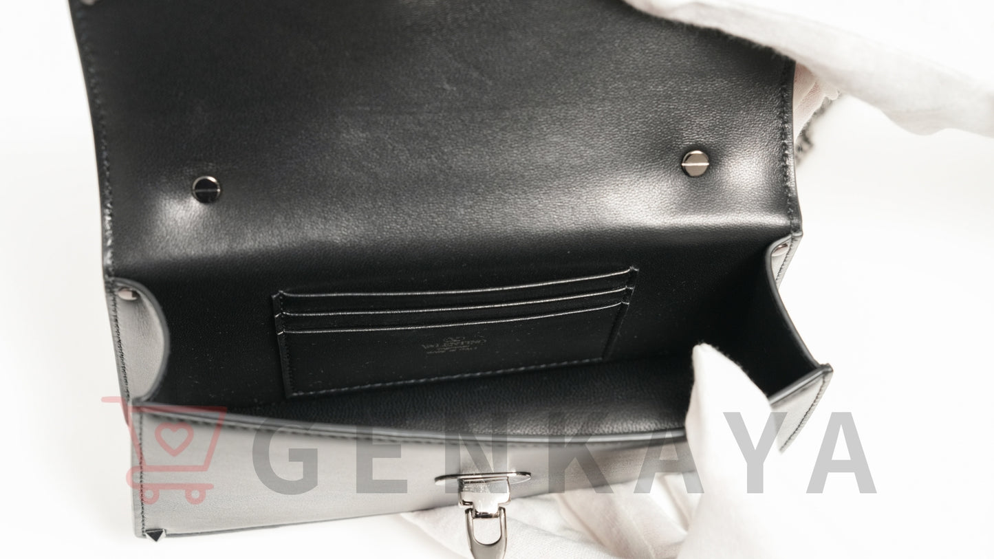 VALENTINO ロックスタッズ レザー チェーン ショルダーバッグ ブラック