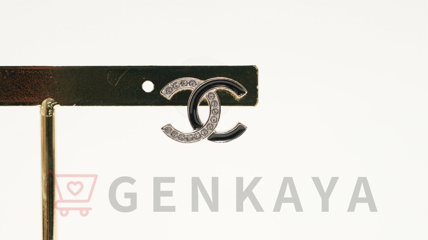 CHANEL ココマーク ラインストーン ピアス B25S シルバー×ブラック