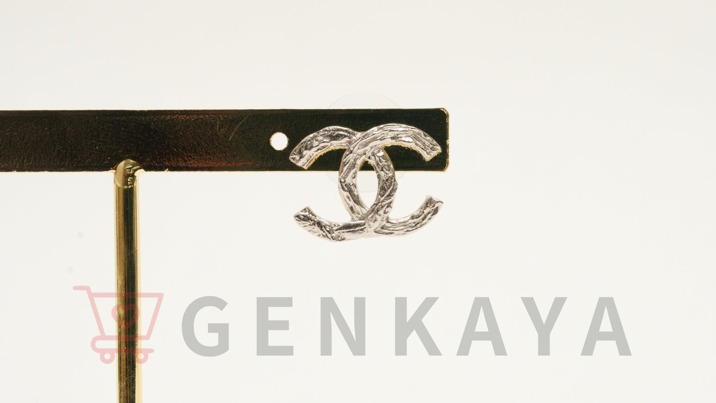 CHANEL ココマーク ピアス B25S シルバー