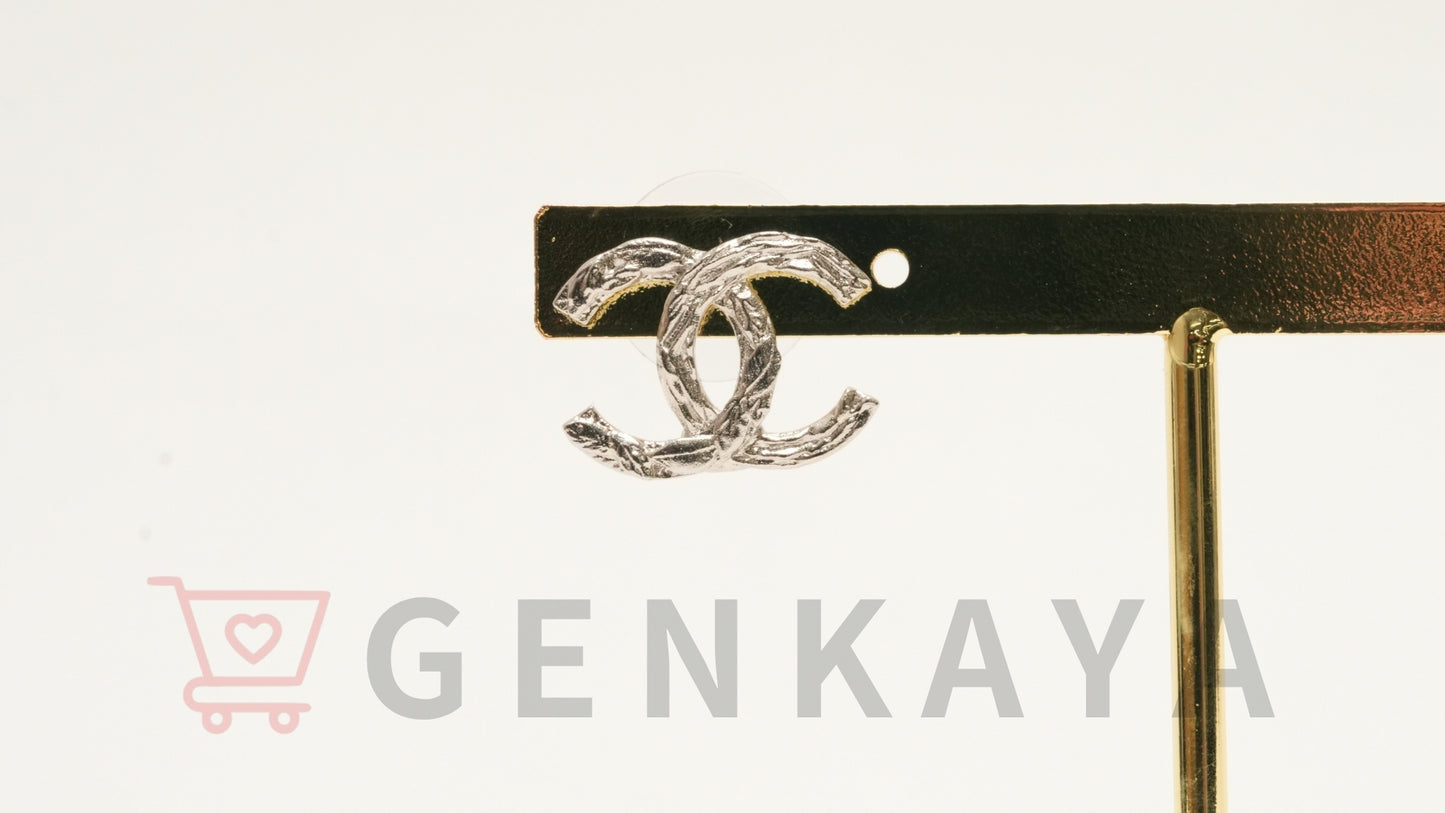 CHANEL ココマーク ピアス B25S シルバー