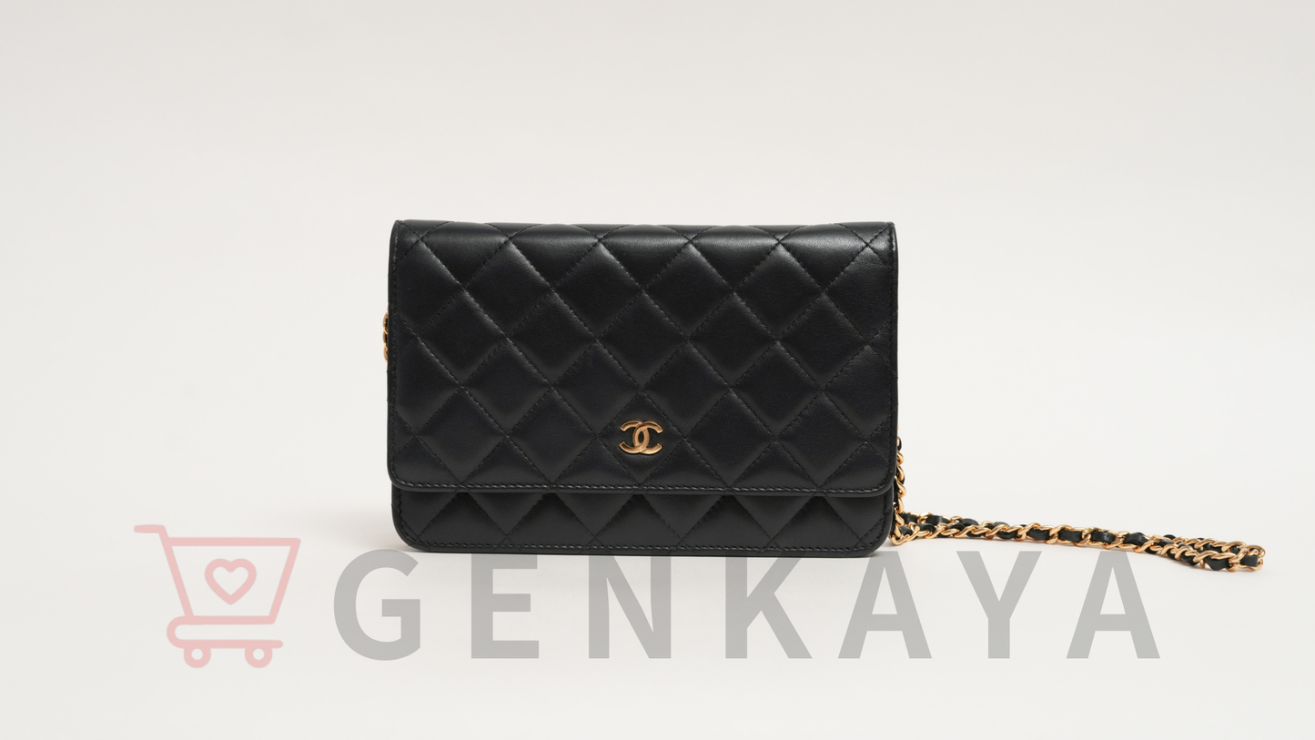 CHANEL マトラッセ ラムスキン チェーンウォレット ブラック 23番台