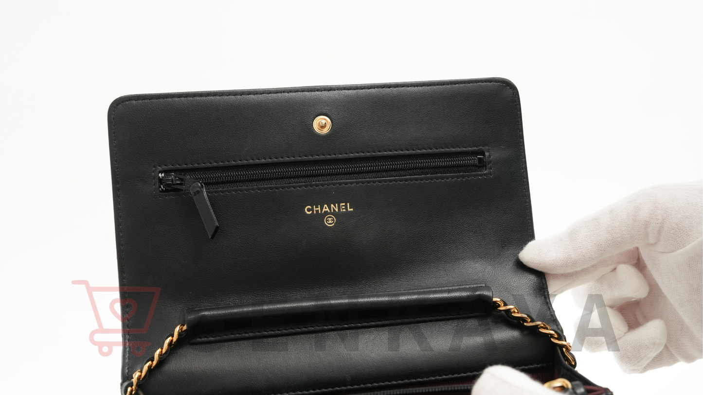 CHANEL マトラッセ ラムスキン チェーンウォレット ブラック 23番台