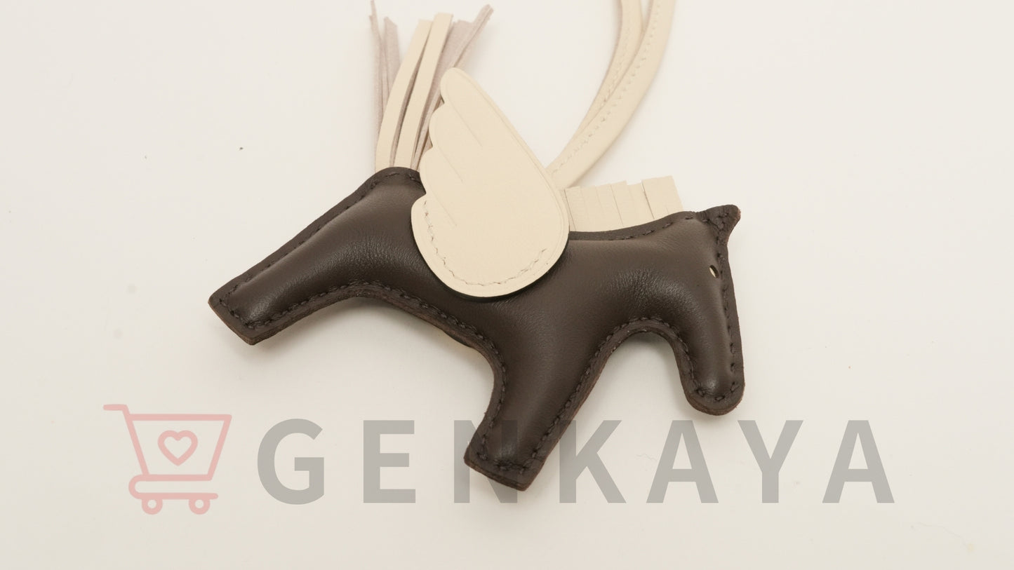 Hermès ロデオチャーム ペガサスPM K刻印：2025 ショコラ×クレ アニョーミロ