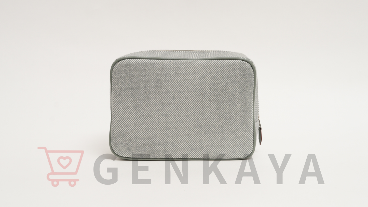 Hermès　ポーチ　シャピートルH・キャヴァリエ　グレー　