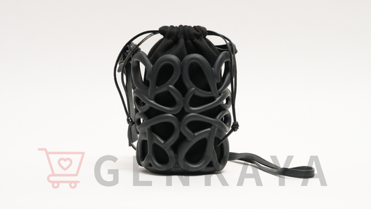 LOEWE アナグラム インフレーテッドポケット レザー×ラバー ショルダーバッグ ブラック