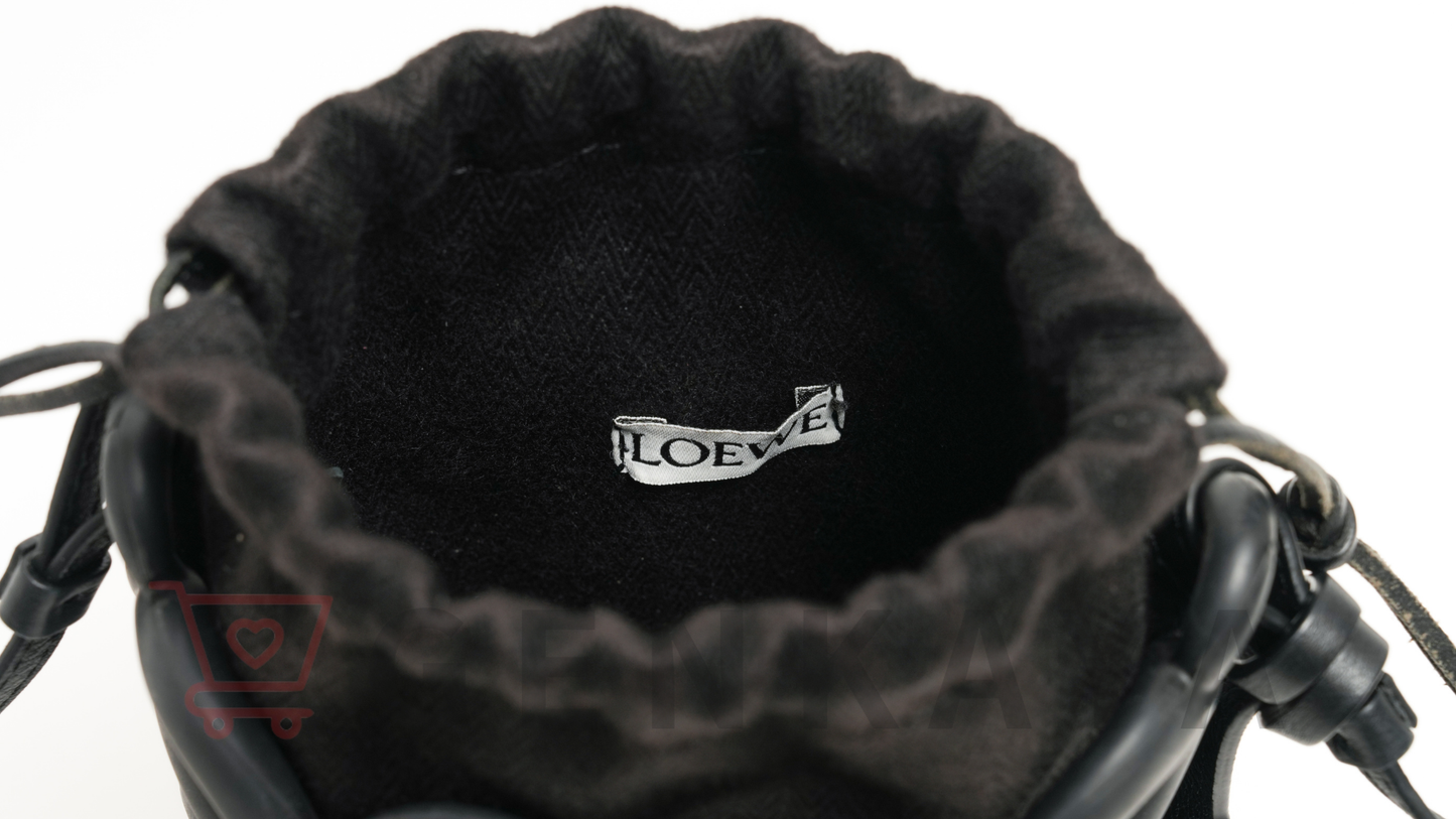 LOEWE アナグラム インフレーテッドポケット レザー×ラバー ショルダーバッグ ブラック